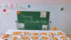 CÙNG CÁC BÉ MẪU GIÁO BÉ THƯỞNG THỨC CƠM TRỘN CÙNG CÁC BÉ MẪU GIÁO BÉ THƯỞNG THỨC CƠM TRỘN